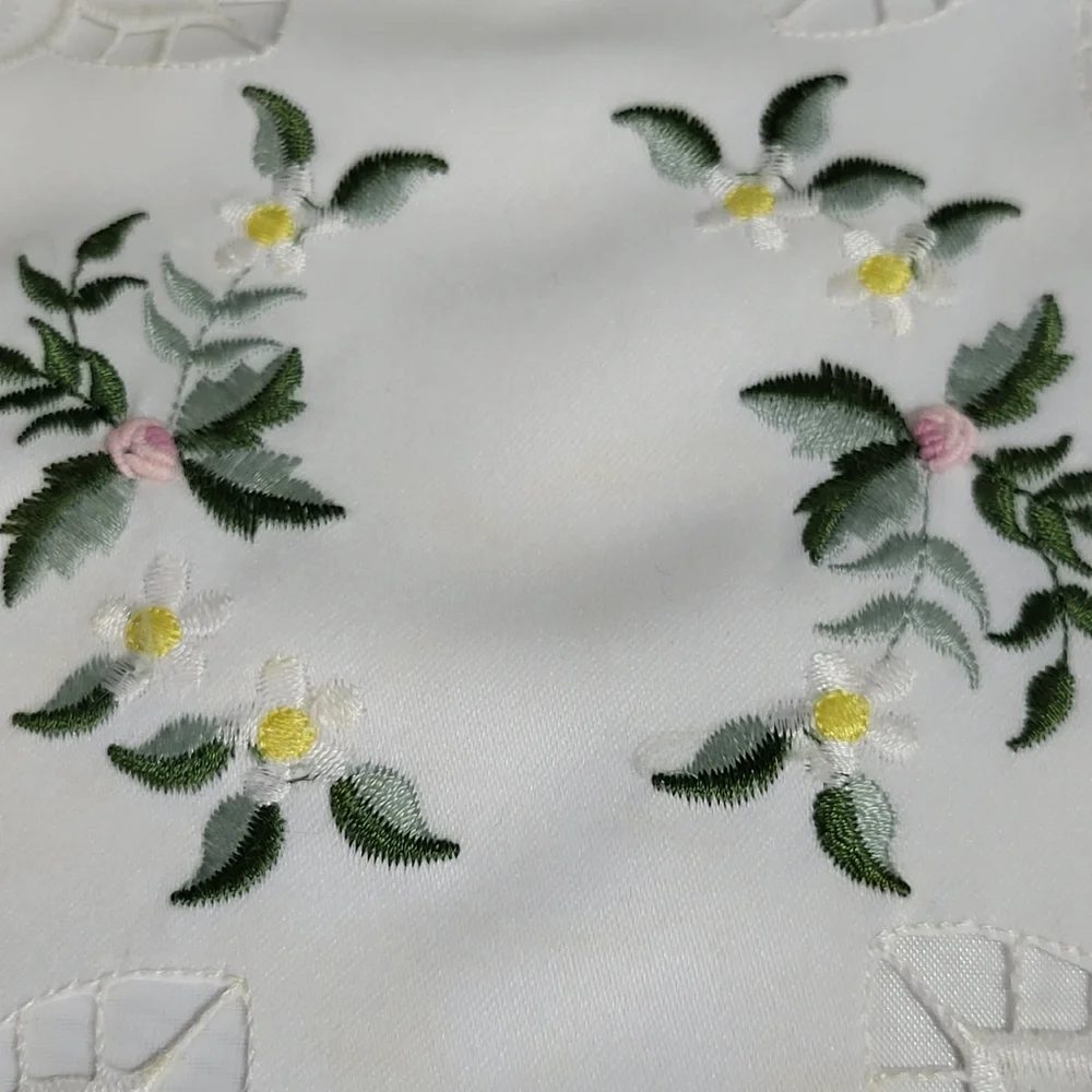 Vintage 2 Roll Fabric Toilet Paper Holder Ivory Cutwork Lace Embroidery Romantic